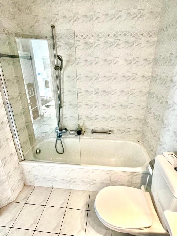 Blue2M2 Apartment Lugano Bagian luar foto